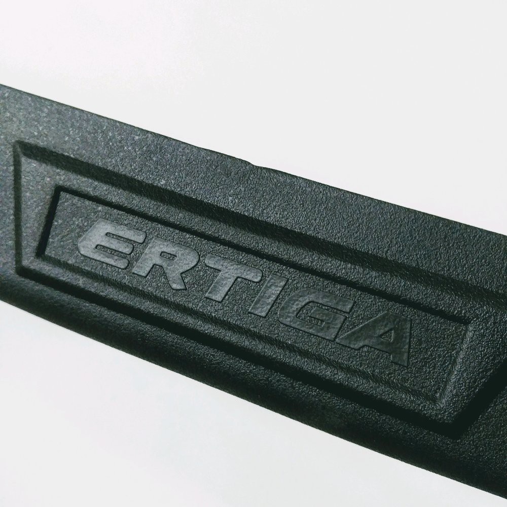 sill plate silplate belakang BAGASI SUZUKI ertiga 2011 sampai 2017 2012 2013 2014 2015 2016 2017 PLASTIK HITAM abs tempel