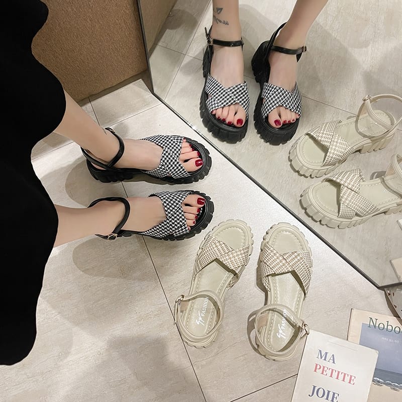 SN2112 Sandal Wedges Tali Wanita