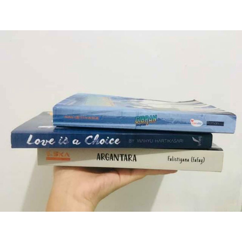Novel preloved wattpad •argantara•gibran dirgantara•love is a choice•