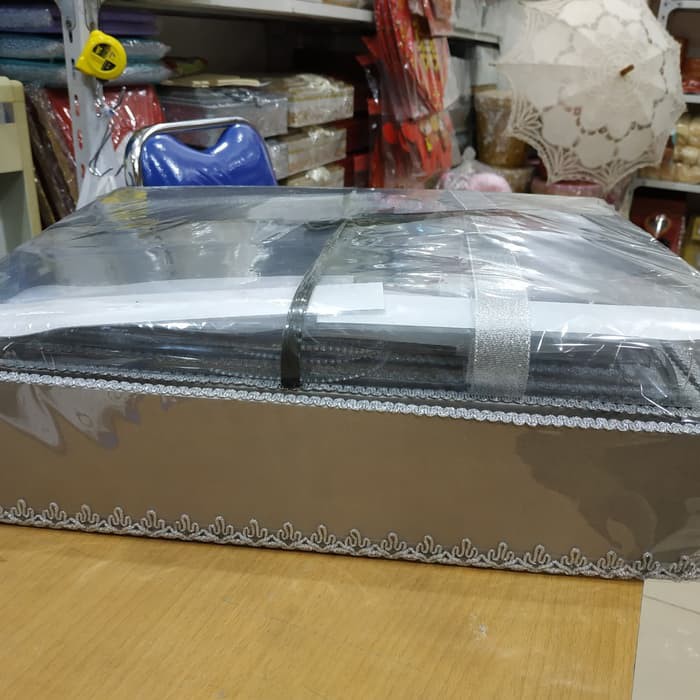 kotak seserahan pernikahan isi 4 mika Tinggi (MIKA nya DILIPAT)