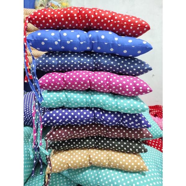 Bantal Alas Duduk Polkadot 45x45cm Bantal Sofa Bantal Kursi Bantal Lesehan Multifungsi