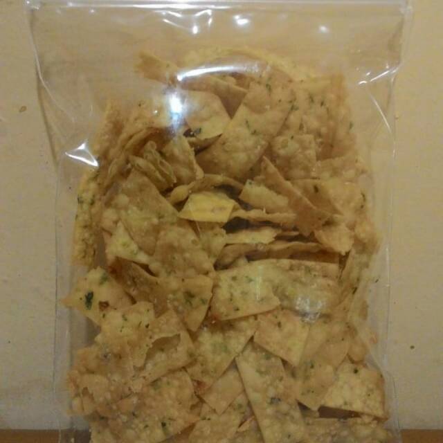 

Keripik Bawang Keju Original 200 gr