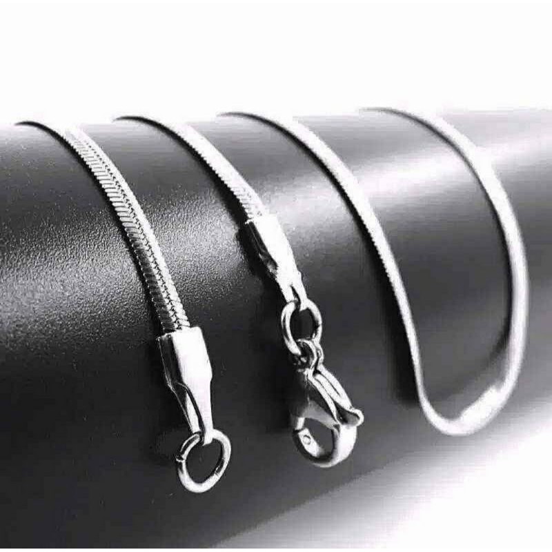 kalung titanium model gepeng silver anti karat dan tidak pudar
