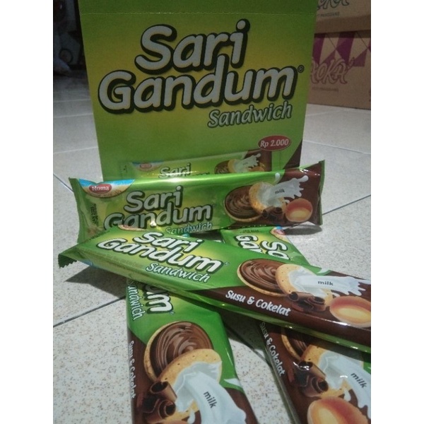 

ROMA SARI GANDUM SANDWICH COKLAT DAN SUSU 39gr x 12pcs