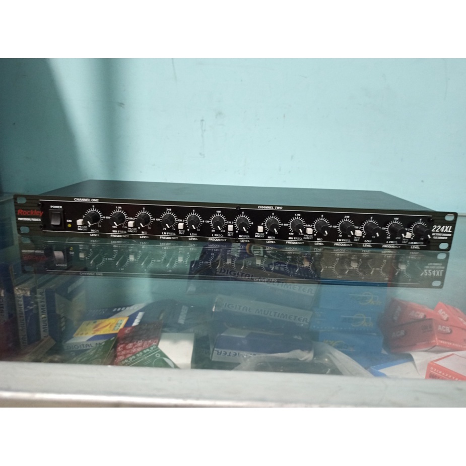 CROSSOVER ROCKLEY 224XL SUB 4 WAY STEREO (RUMAH) PROFESIONAL