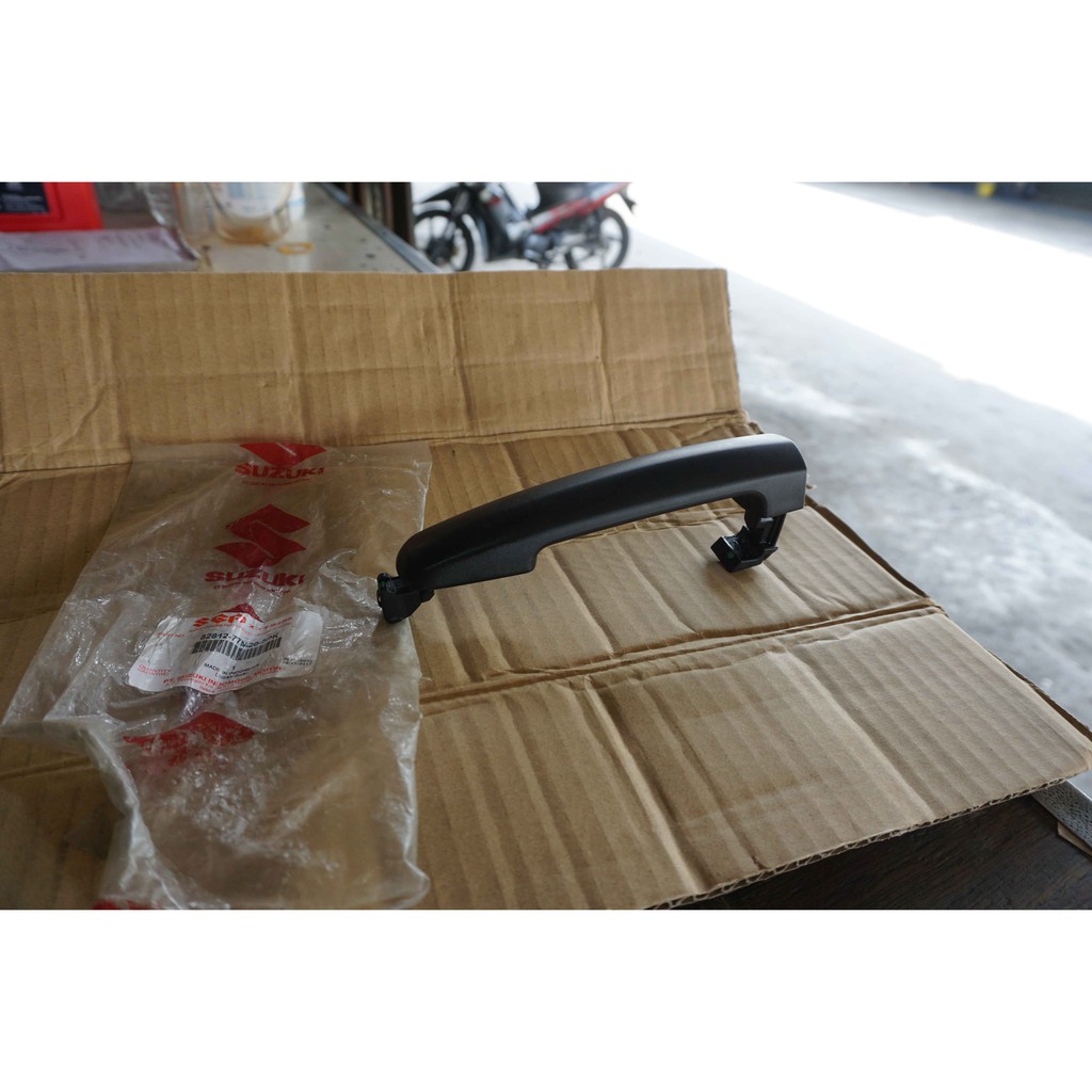 Handle Door Out Tarikan Pintu Luar Suzuki Ertiga ASLI SGP!