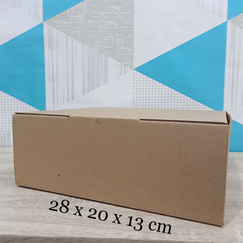 

Kardus 28 x 20 x 13 cm....Die Cut kotak aksesoris dll