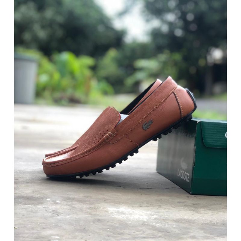 lacoste. pantofel lacoste.lacoste kulit.sepatu pria lacoste.sepatu kantor.sepatu kulit.sepatu resmi