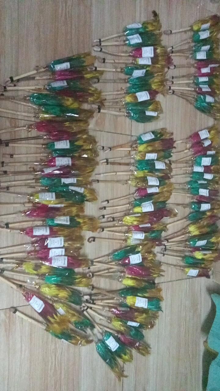 Souvenir Pernikahan Kemoceng Bulu Ayam 17 Cm - Souvenir Unik Ulang Tahun Lucu Sovenir Sofenir Jatim