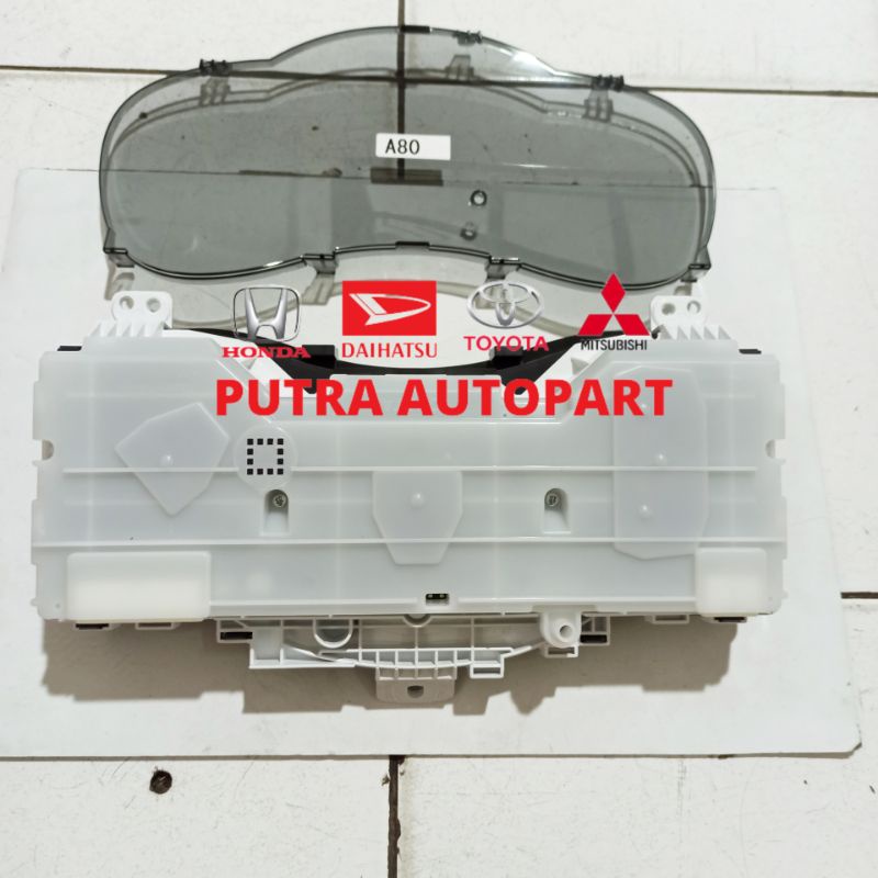 speedometer / kilometer innova diesel manual 2011-2015 original toyota