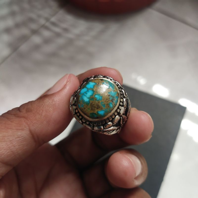 Pirus Persia Serat emas