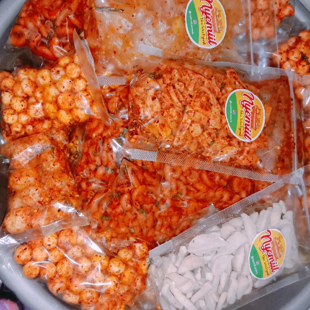 

Paket Cemilan Murah