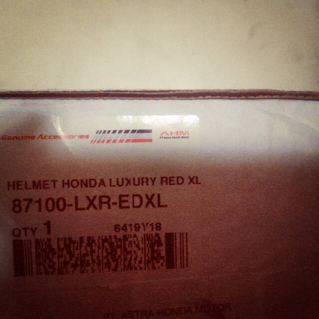 Helm honda PCX