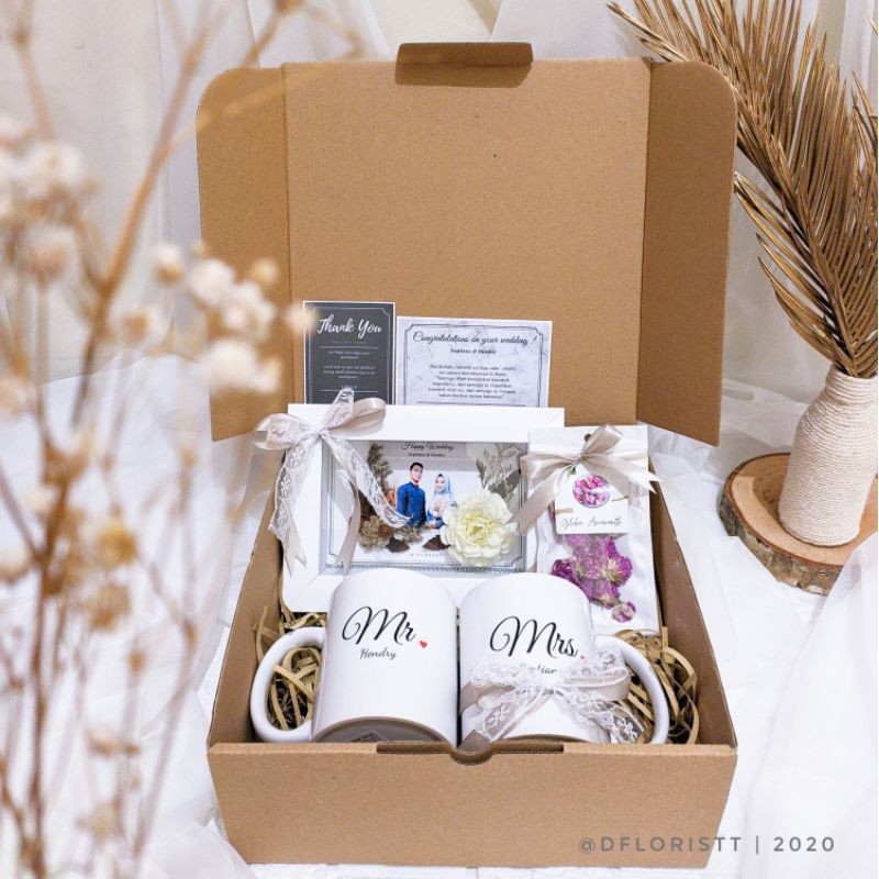 

souvenir wedding hampers giftbox hadiah pernikahan kado