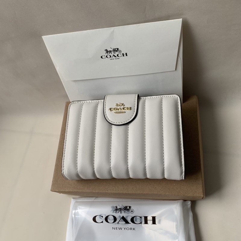 Coach Medium Corner Zip Wallet With Quilting(C3454)