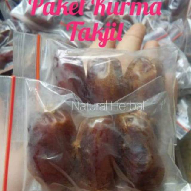 

Kurma paket takjil isi 3pcs kurma khalas