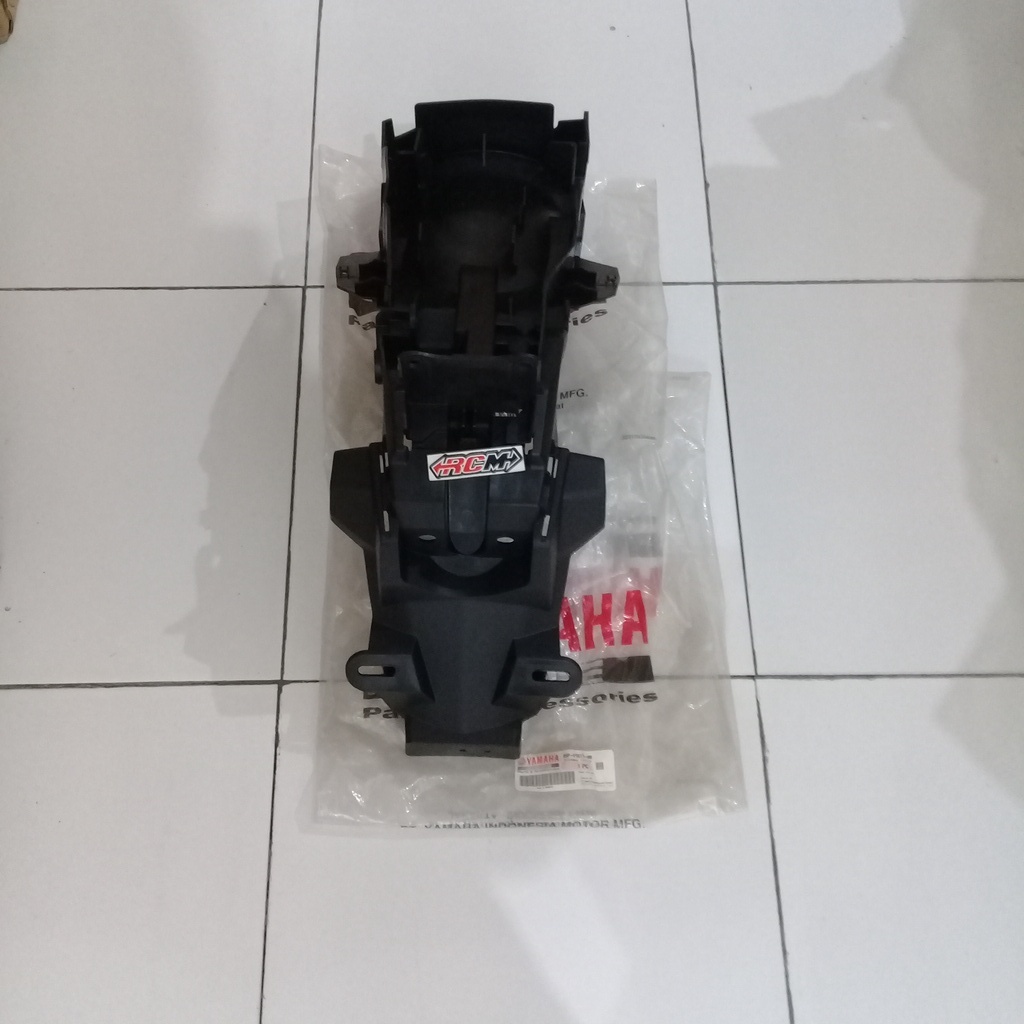 SLEBOR SPAKBOR SELEBOR SEPAKBOR BELAKANG BYSON KARBU CARBU ORI ORIGINAL YAMAHA YGP ASLI 45P-F1611-00