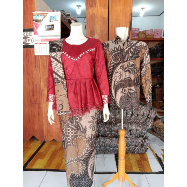 Kebaya Couple Asyifa Maroon Batik kebaya Couple lamaran Kebaya Couple brokat Kebaya Couple wisuda