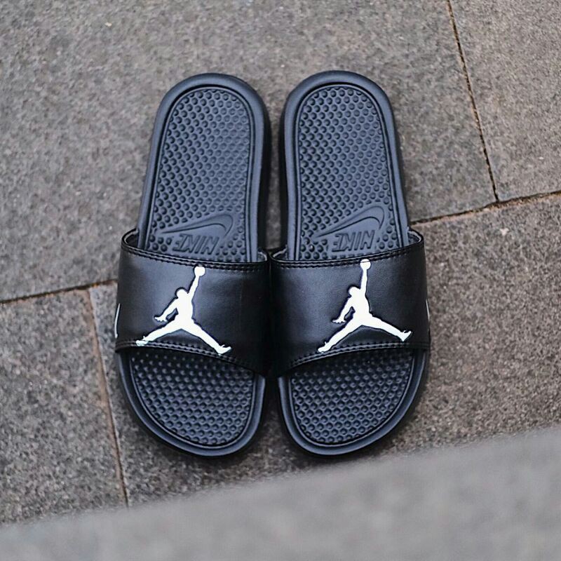 Sendal Pria Nike Benassi Swoosh Original