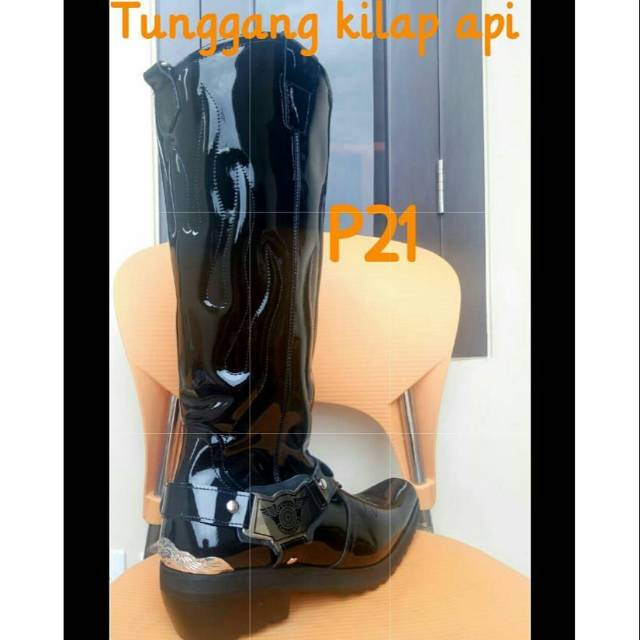 Sepatu tunggang kilap p21