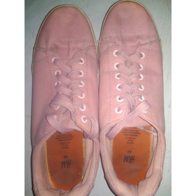 Preloved sepatu H&M sneakers hnm