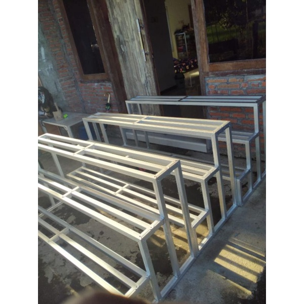 rak bunga baja ringan susun 3 pjg 1,5 meter