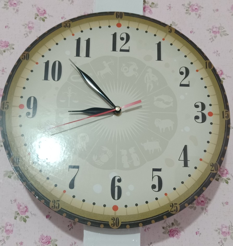 090 Jam Dinding Unik Futuristik Motif Shio Zodiak Keren