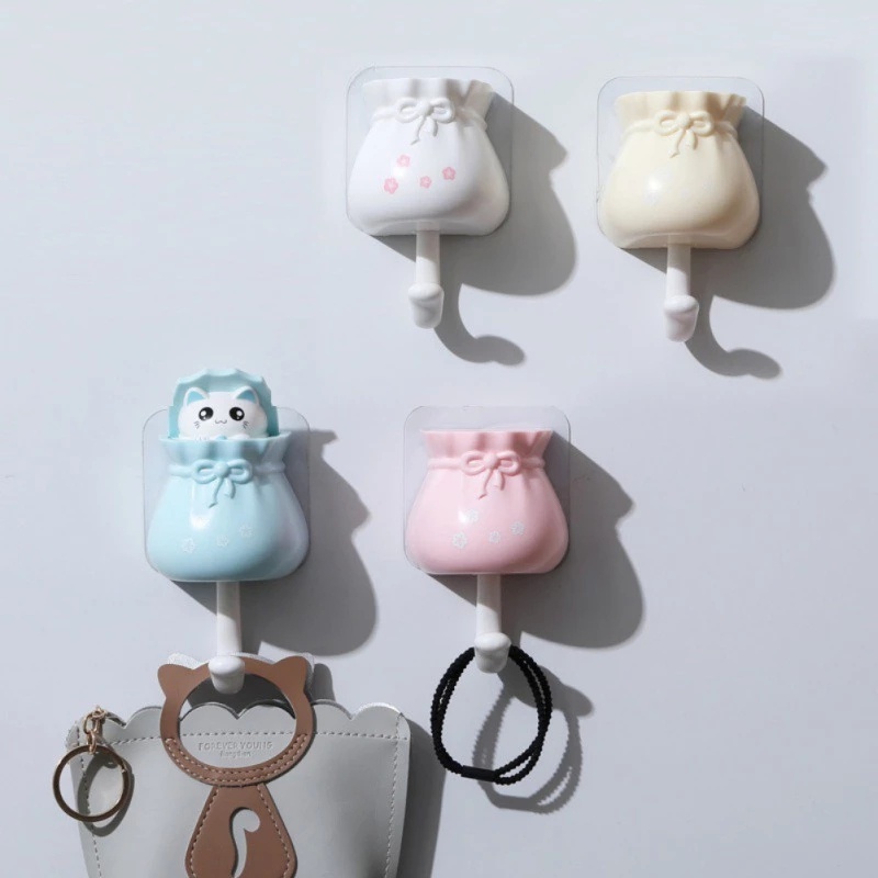 Household Cartoon Cat Decorative Hooks /Lucky Cat Strong Sticky Hook/Space Saving Simple Storage Holder/Bathroom Kitchen Coats Bag Hats Towels Key Rack / Home Office Multifunction Wall Racks