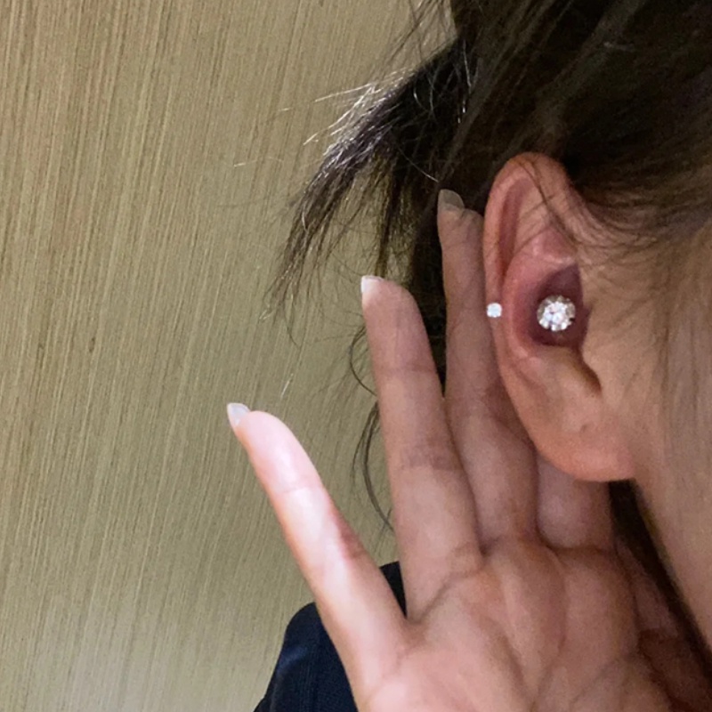 Anting Magnetik Cochlear Hias Berlian Gaya Korea Untuk Wanita