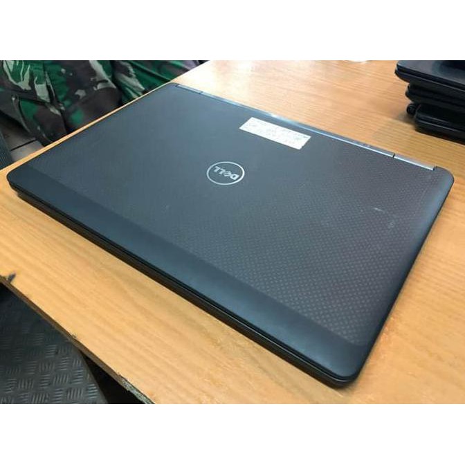 dell latitude e7250 core i7 5600u.ddr3 8gb.Full HD.12.5inc touchscreen