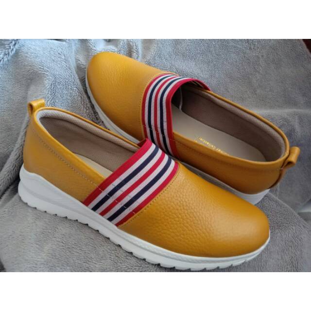 Sepatu sporty garut papirut