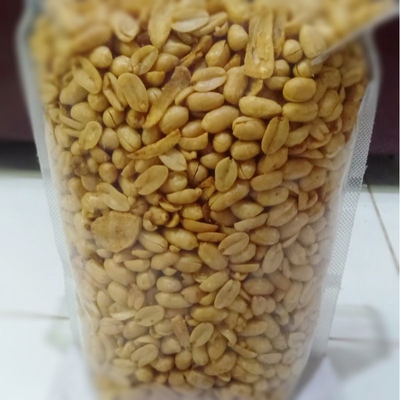 

kacang goreng kacang bawang goreng kacang goreng bawang berat 1 kg / 1000 gram