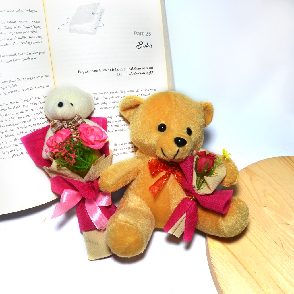 Bouquet boneka mini buket bunga dekorasi kado ulang tahun hadiah boneka wisuda lucu hampers boneka