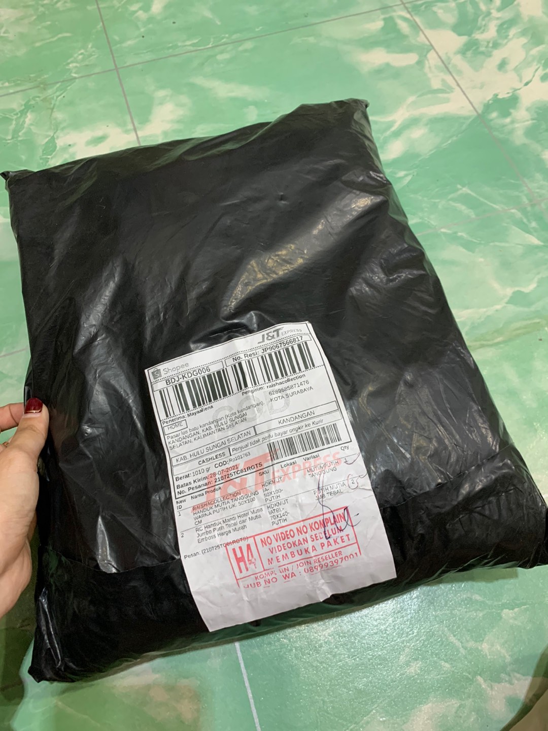 Raishacollection Handuk Mutia Tanggung Warna Putih Uk. 50x100 Cm