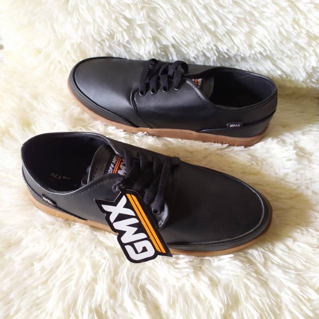 GEOFF MAX Authentic Leather Black Gum