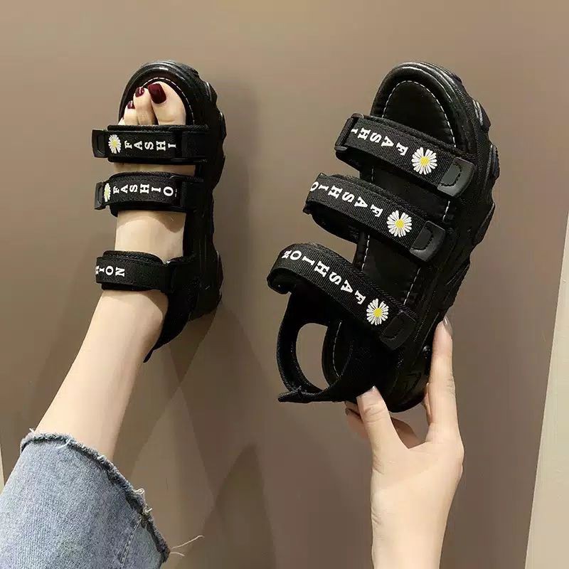 RK Collection - Sepatu Sandal Platform Bunga Daisy-2