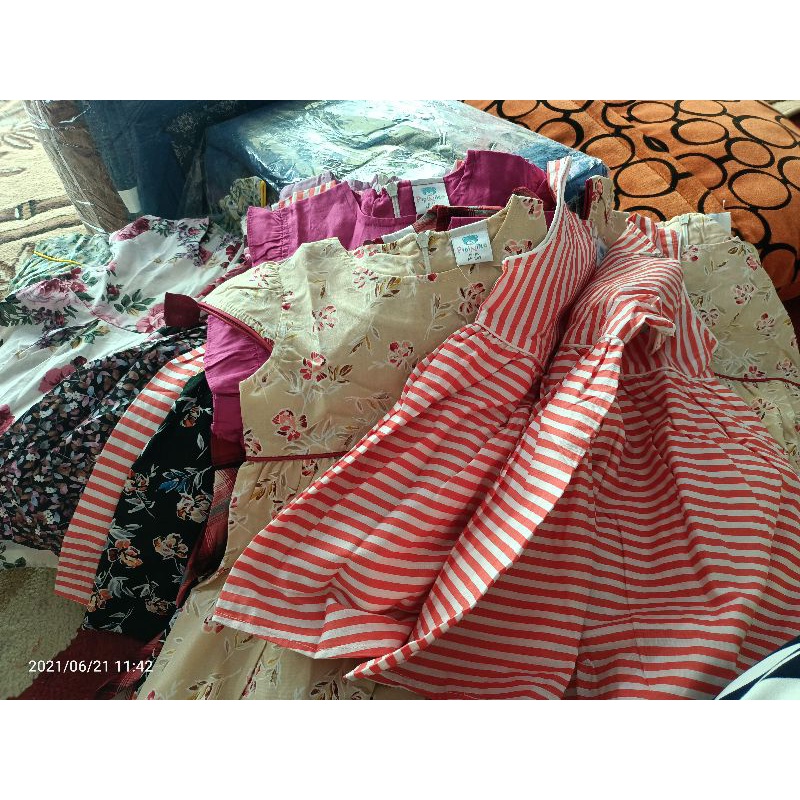 DRESS PIPINIKO
