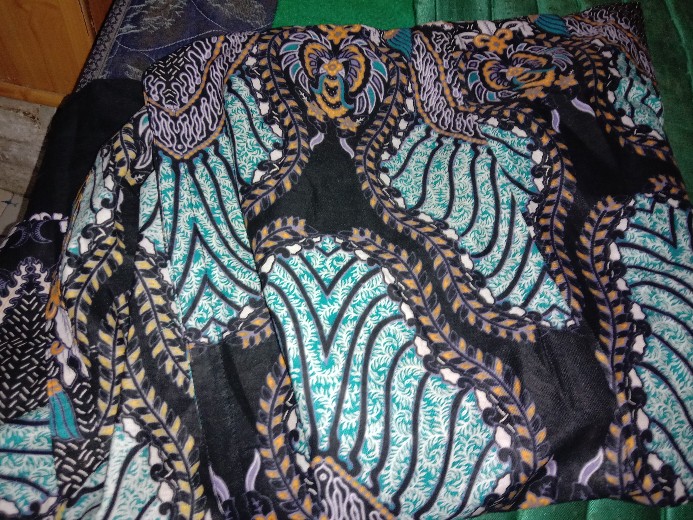 Batik Couple Keluarga Sania Ruffle Ori Ndoro Jowi Dnt Motif Madu Termurah