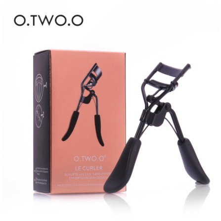 O.TWO.O Eyelash Curler Pelentik bulumata