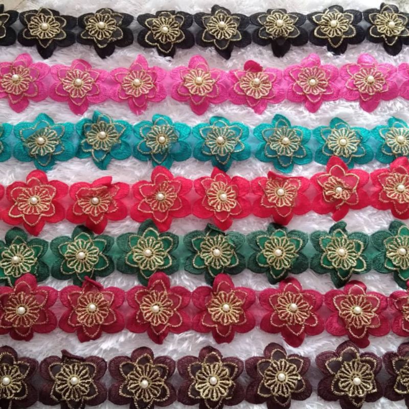 Renda Bordir Bunga Mutiara Emas 1Meter Renda Bunga Mutiara Emas warna Bordir super murah. Bordir apl