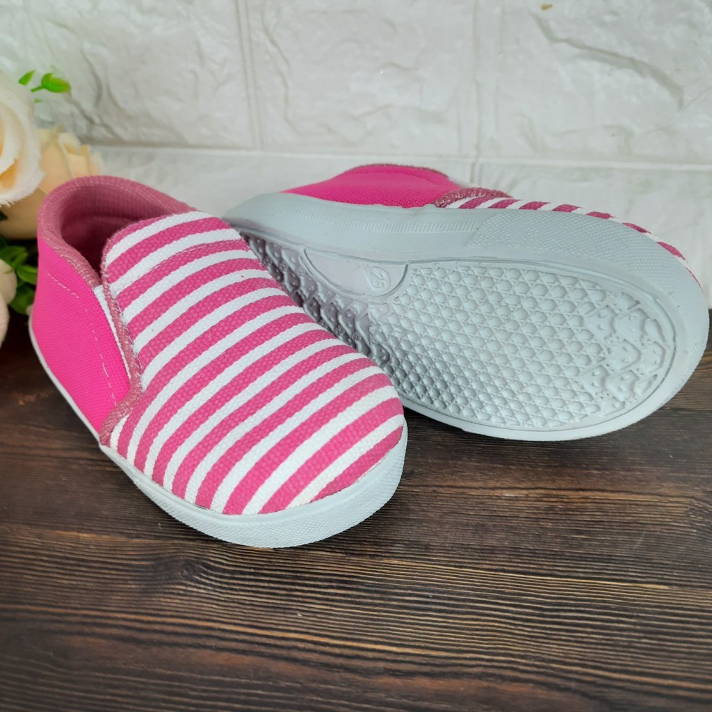 [TAMAN SEPATUKU] SEPATU TRENDY MURAH SNEAKER SLIP ON GARIS  WARNA 1 2 3 TAHUN DAX04