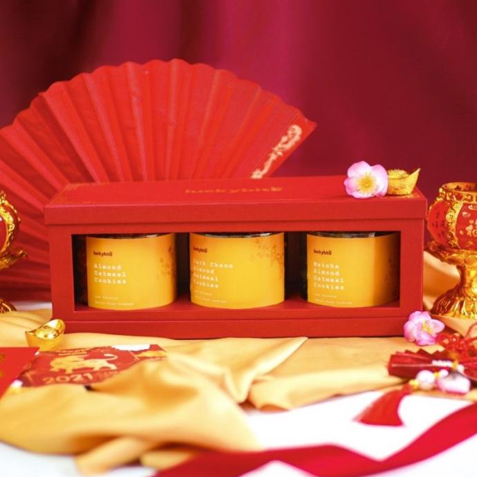 

PROMOSI HAMPERS IMLEK SPRING SET - PREMIUM HARD BOX MKRG SCS543D3