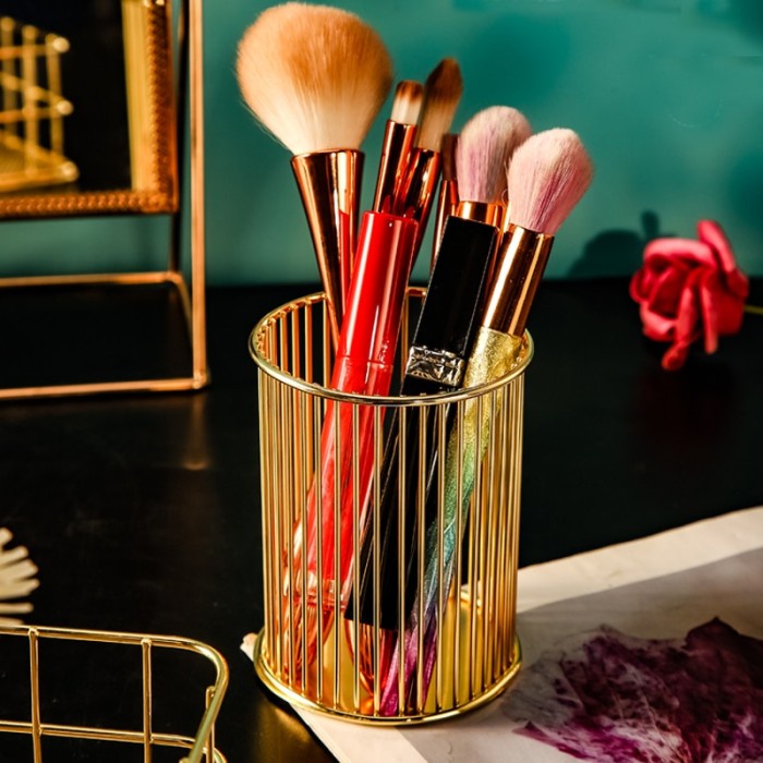 

Cuci Gudang Tempat Alat Makeup Alat Tulis Nordic Metal Iron Storage Makeup Bucket Hemat
