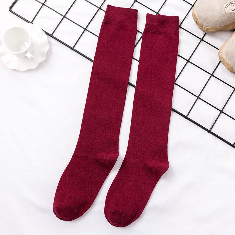 Kaos Kaki Cewek Panjang Selutut  Kaos Kaki Gaya Jepang korea  Kaos Kaki Muslimah Calf Socks Polos-Wine