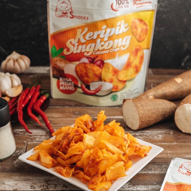 

New Pack Keripik Singkong Pedas Manis / Cassava Chips