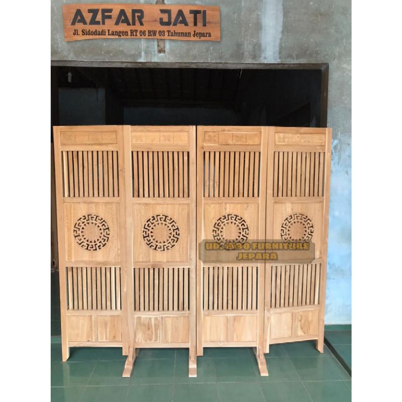 pembatas sketsel penyekat ruangan partisi ruang minimalis bahan kayu jati jepara