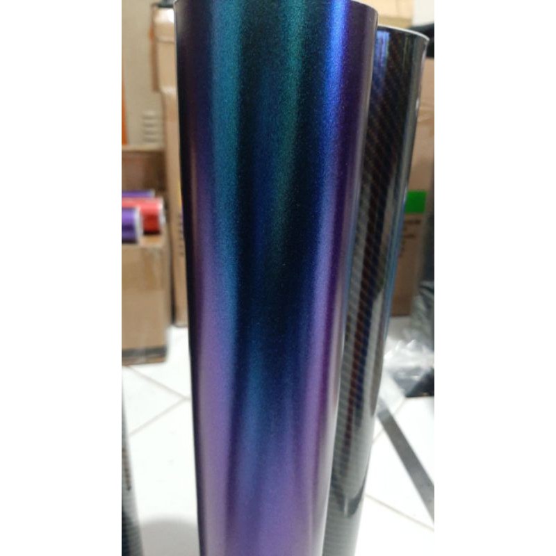 

Sticker bunglon chameleon 310 purple blue