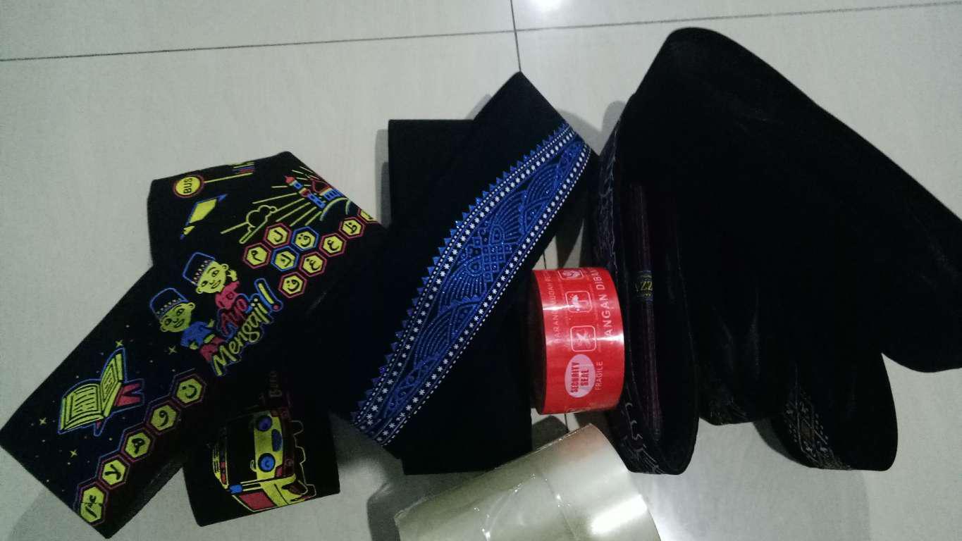 Songkok Batik Kolosebo - Peci Sablon Motif Biru Emas Silver Kopiah Kopyah Kopeah Ac Anak Dewasa