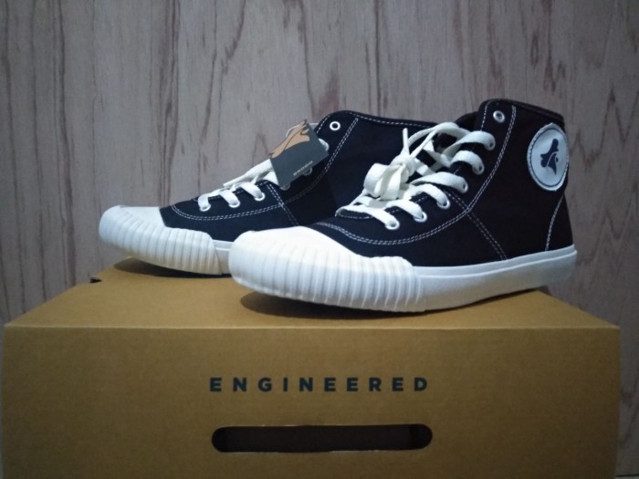 Sepatu Brodo Vulcan Hi Black WS