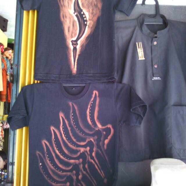 

Kaos lukis mang uyan